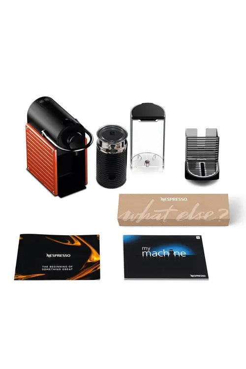 Nespresso C66R Pixie Kırmızı Kahve Makinesi ve Süt Köpürtücü Aksesuar