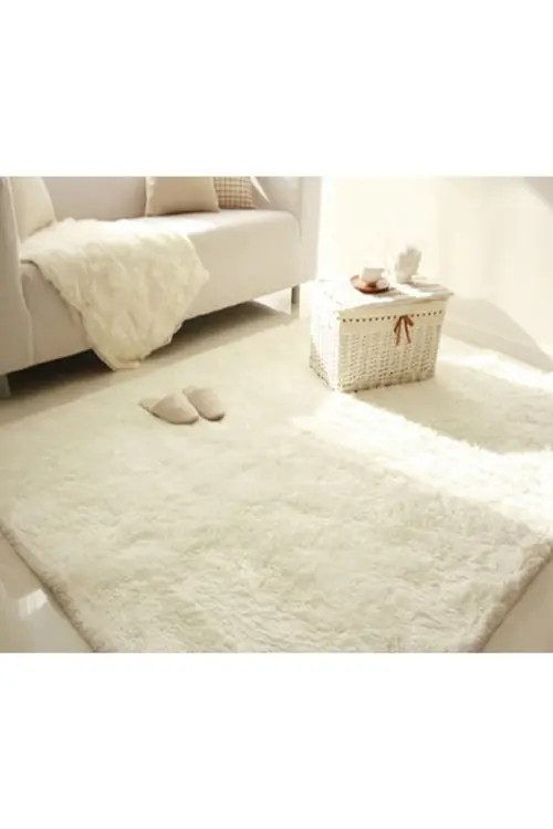 Sarar Post Halı. Peluş Halı Yolluk. Beyaz Kaymaz Tabana Sahiptir. Makinede Yıkanabilir.